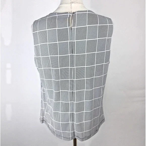 Calvin Klein Top Womens PXL Black White Geometric Sleeveless Keyhole Blouse NWT - Picture 4 of 10